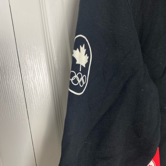 Hudson’s Bay Canada Jacket (size 14/16) - Picture 6 of 9